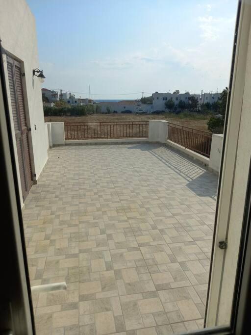 Magy'S House Apartment Batsi  Exterior photo